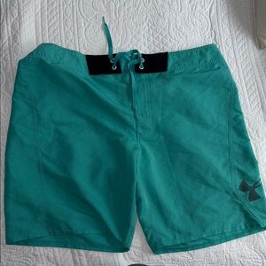 Under Armour Green Quick-Dry Board Shorts size 40
